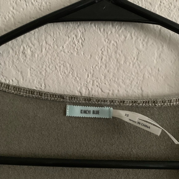 sold UO / tie top - Picture 3 of 3